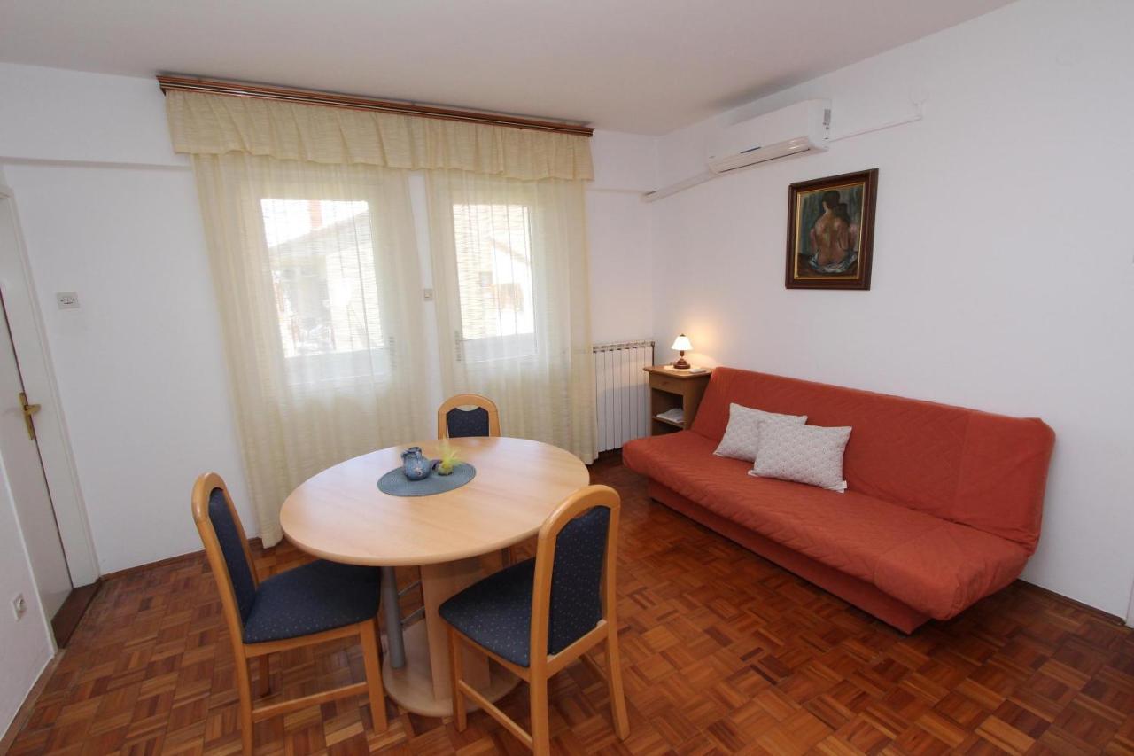 Rooms And Apartments Dino Rovinj Eksteriør bilde